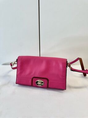 Kate Spade New York Pink Leather Wallet/Crossbody Purse